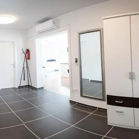 Seaside Slivnica Villa