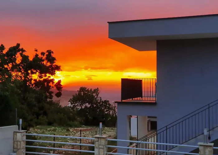 Seaside Slivnica Villa *