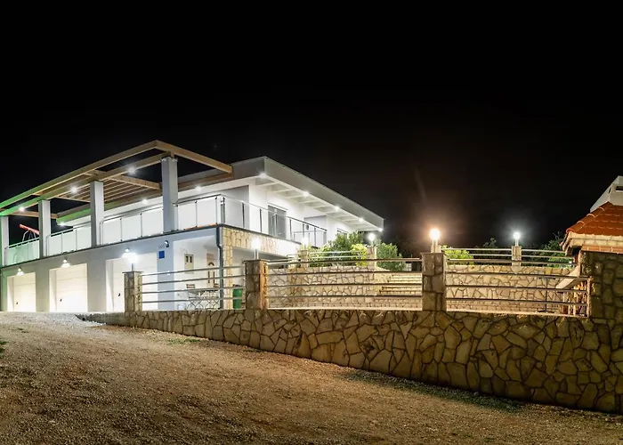 Seaside Slivnica Villa